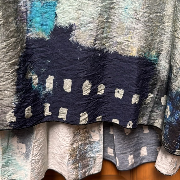 High Low Tunic by Local Artist - Large - Picture 4 of 6